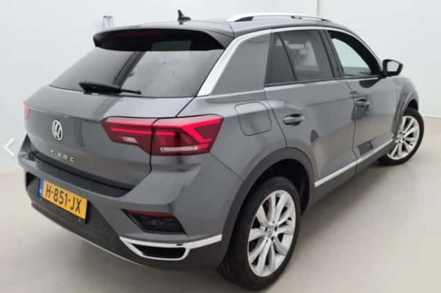 Volkswagen T-Roc (2020) thumbnail 2