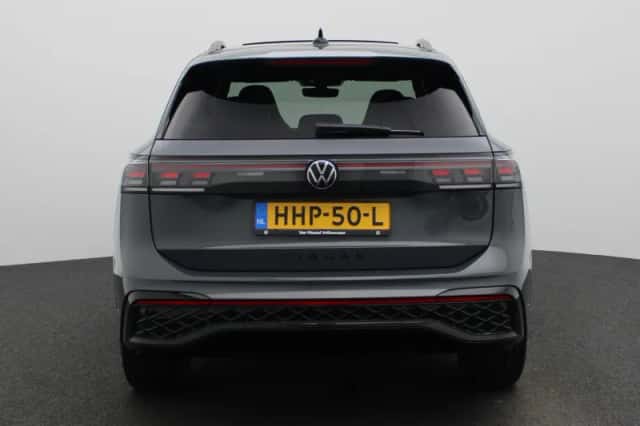 Volkswagen Tiguan (2025) thumbnail 5