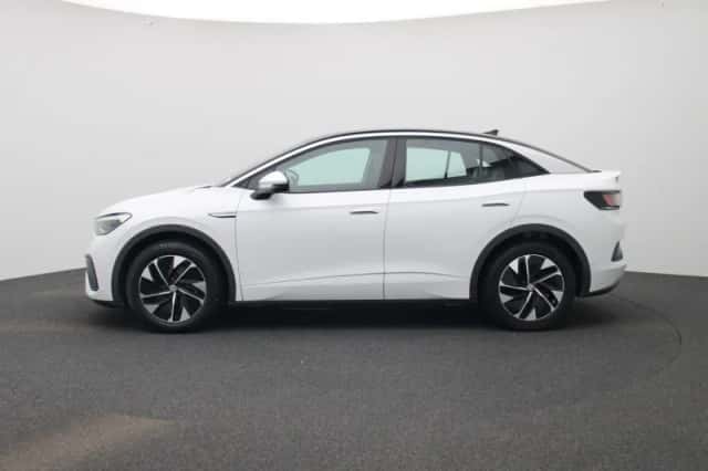 Volkswagen ID.5 (2022) thumbnail 4
