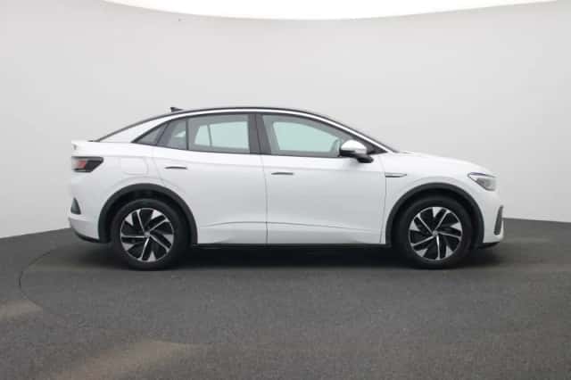 Volkswagen ID.5 (2022) thumbnail 6