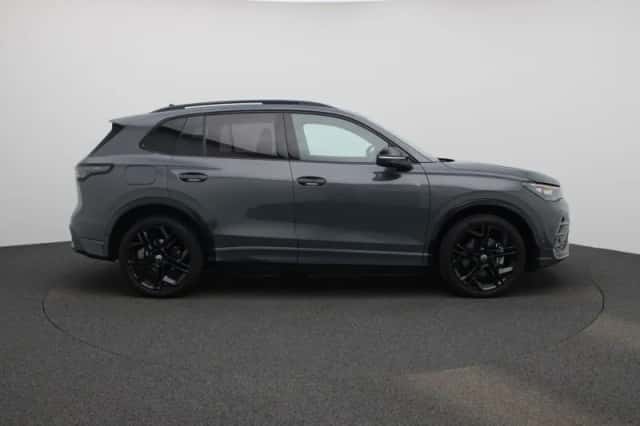 Volkswagen Tiguan (2025) thumbnail 6