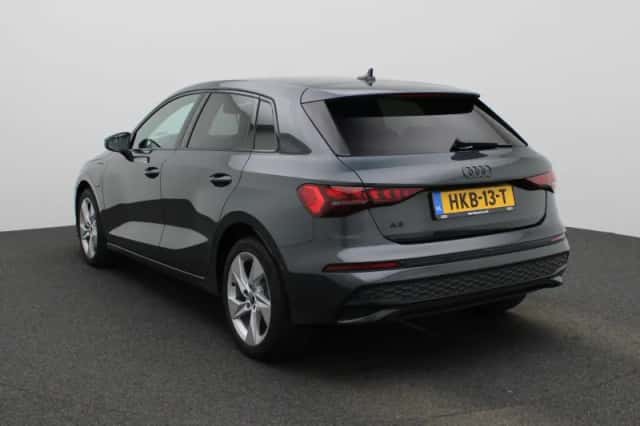 Audi A3 (2025) thumbnail 2