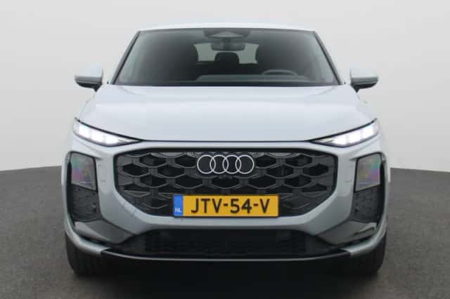 Audi Q3 (2026) thumbnail 2