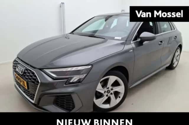 Audi A3 (2023) thumbnail 1
