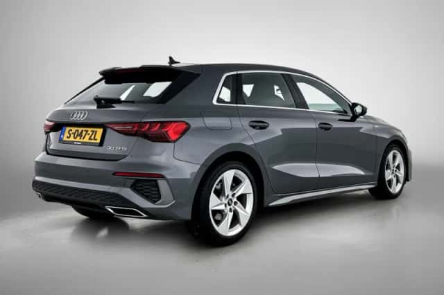 Audi A3 (2023) thumbnail 5