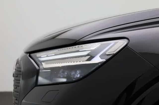 Audi Q4 e-tron (2025) thumbnail 16