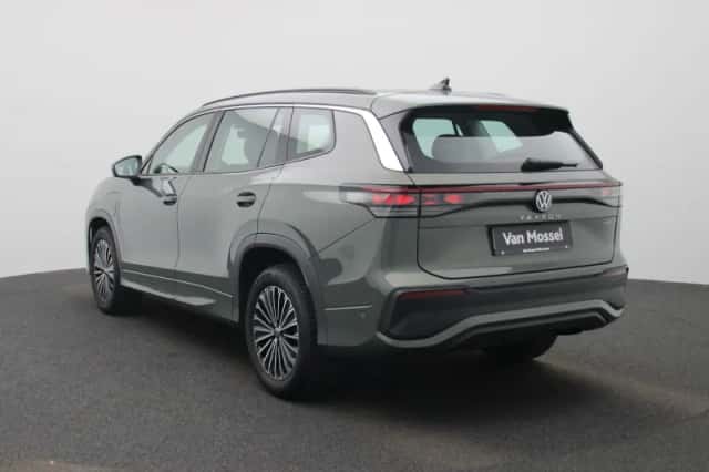Volkswagen Tayron (2025) thumbnail 2