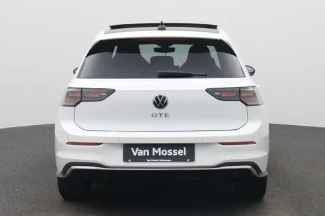 Volkswagen Golf (2025) thumbnail 5