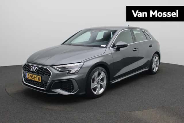 Audi A3 (2023) thumbnail 1