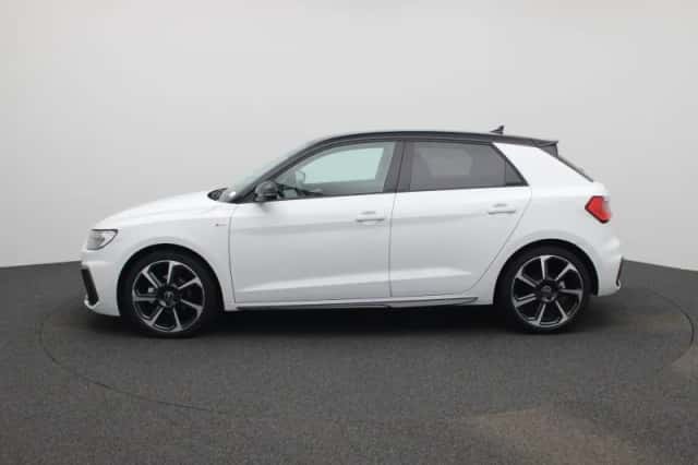 Audi A1 (2025) thumbnail 4
