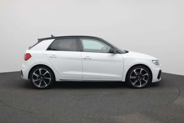 Audi A1 (2025) thumbnail 6