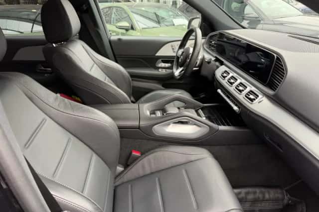 Mercedes-Benz GLE (2022) thumbnail 12