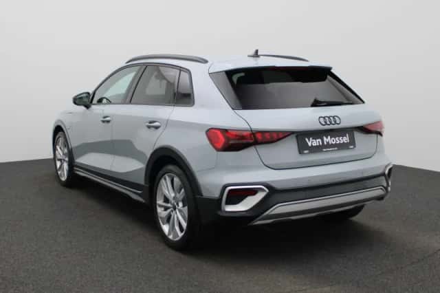 Audi A3 (2025) thumbnail 2