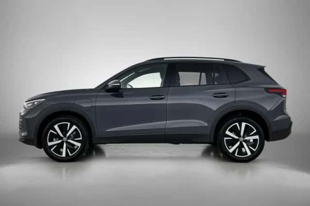 Volkswagen Tiguan (2026) thumbnail 2