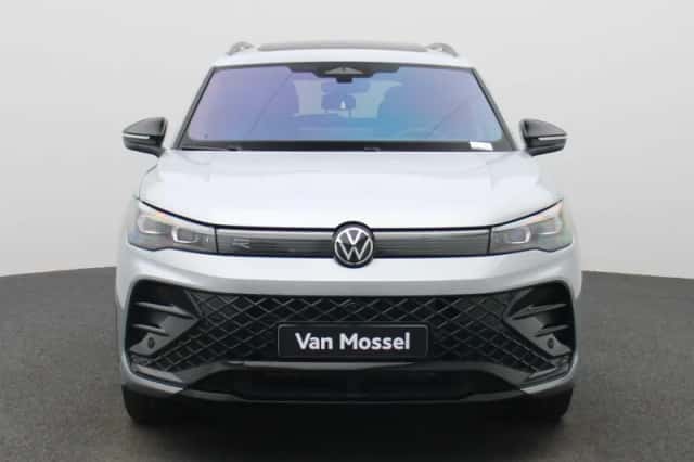 Volkswagen Tiguan (2025) thumbnail 3