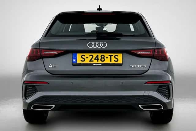 Audi A3 (2023) thumbnail 3
