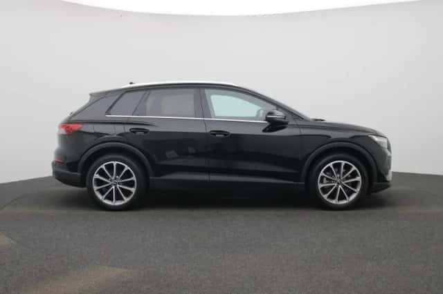 Audi Q4 e-tron (2025) thumbnail 6