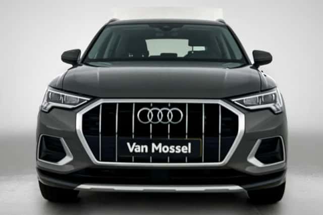 Audi Q3 (2022) thumbnail 5