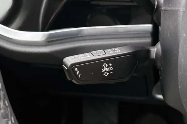 Audi Q3 (2022) thumbnail 6