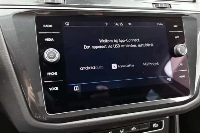 Volkswagen Tiguan (2018) thumbnail 12
