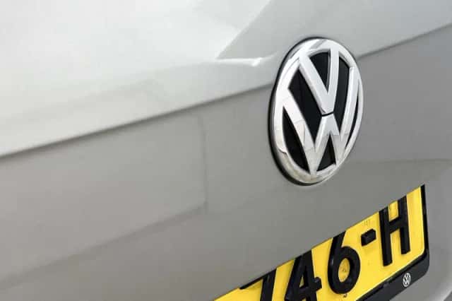 Volkswagen Tiguan (2018) thumbnail 24