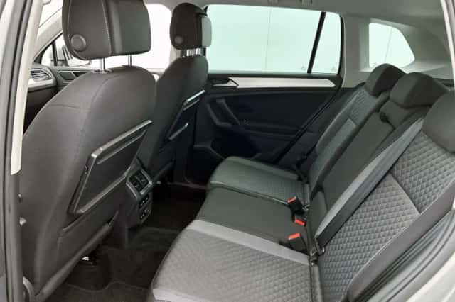 Volkswagen Tiguan (2018) thumbnail 26