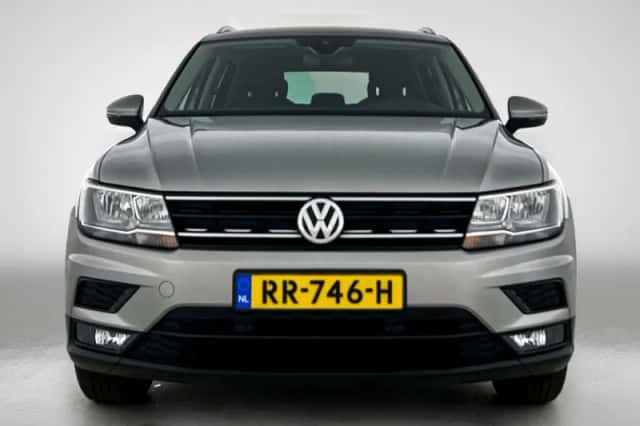 Volkswagen Tiguan (2018) thumbnail 5
