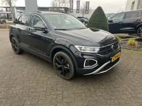 Volkswagen T-Roc (2024) thumbnail 7