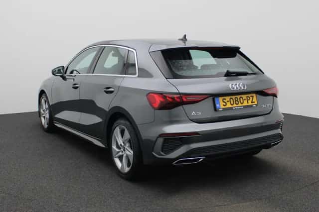Audi A3 (2023) thumbnail 3