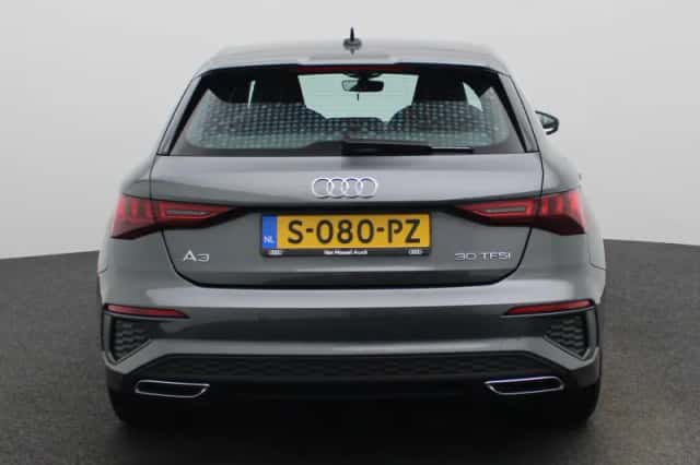 Audi A3 (2023) thumbnail 5