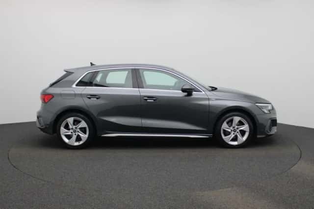 Audi A3 (2023) thumbnail 6