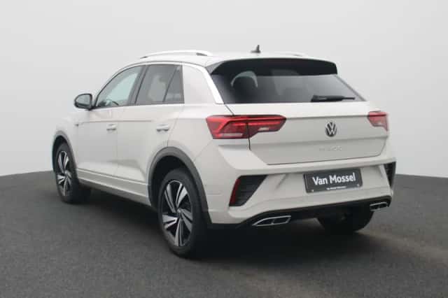 Volkswagen T-Roc (2024) thumbnail 2
