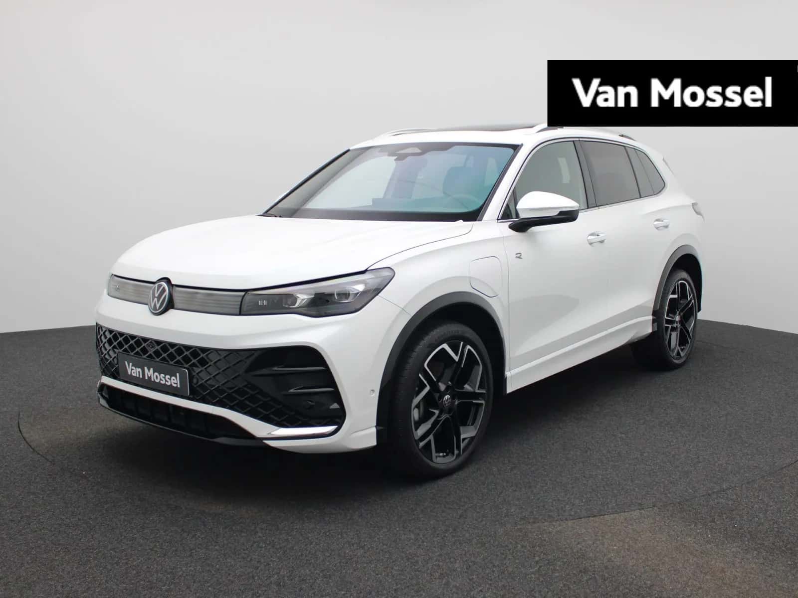 Volkswagen Tiguan (2025) — foto 1