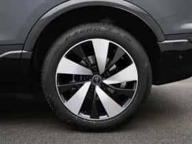 Audi Q6 e-tron (2025) thumbnail 13