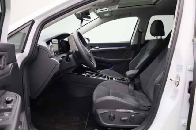 Volkswagen Golf (2025) thumbnail 11