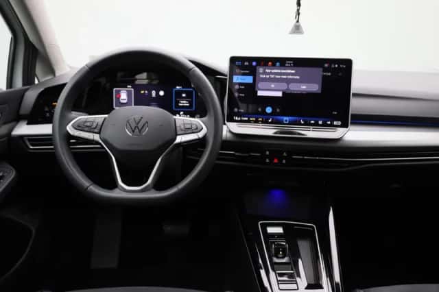 Volkswagen Golf (2025) thumbnail 7