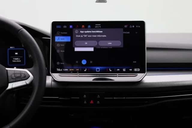 Volkswagen Golf (2025) thumbnail 9