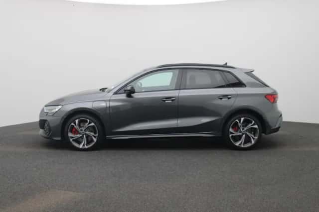Audi A3 (2025) thumbnail 4