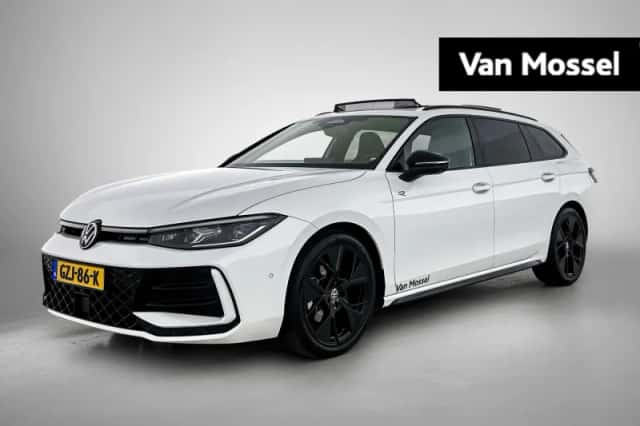 Volkswagen Passat (2025) thumbnail 1