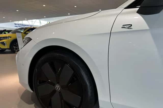 Volkswagen Passat (2025) thumbnail 15