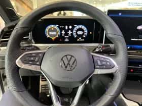 Volkswagen Passat (2025) thumbnail 9