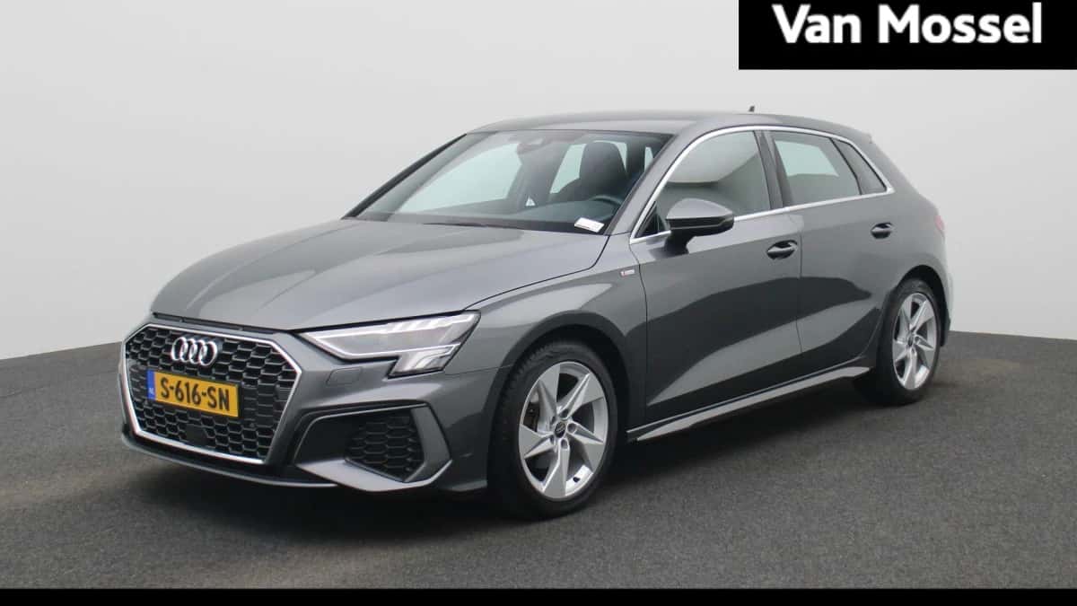 Audi A3 (2023) — foto 1