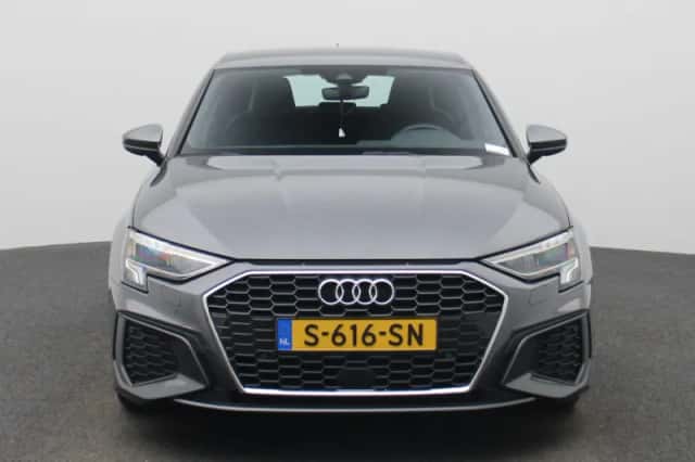 Audi A3 (2023) thumbnail 3