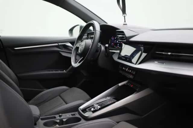 Audi A3 (2023) thumbnail 33