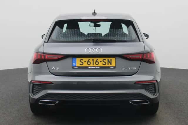 Audi A3 (2023) thumbnail 5