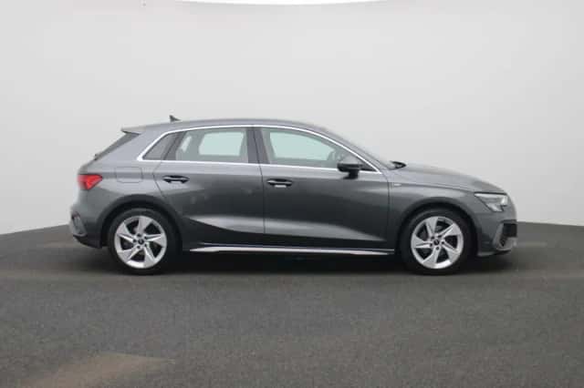 Audi A3 (2023) thumbnail 6