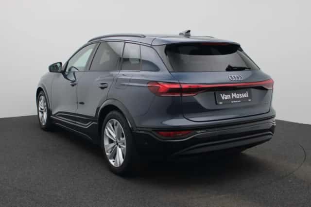 Audi Q6 e-tron (2026) thumbnail 2