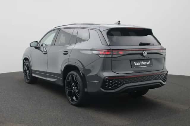 Volkswagen Tayron (2025) thumbnail 2