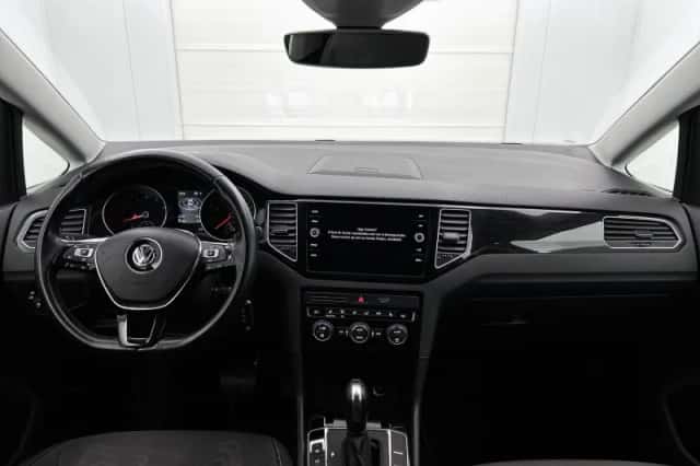 Volkswagen Golf (2020) thumbnail 17