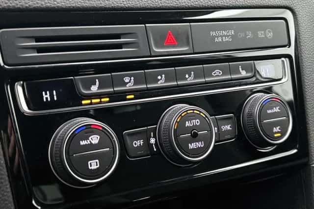 Volkswagen Golf (2020) thumbnail 20